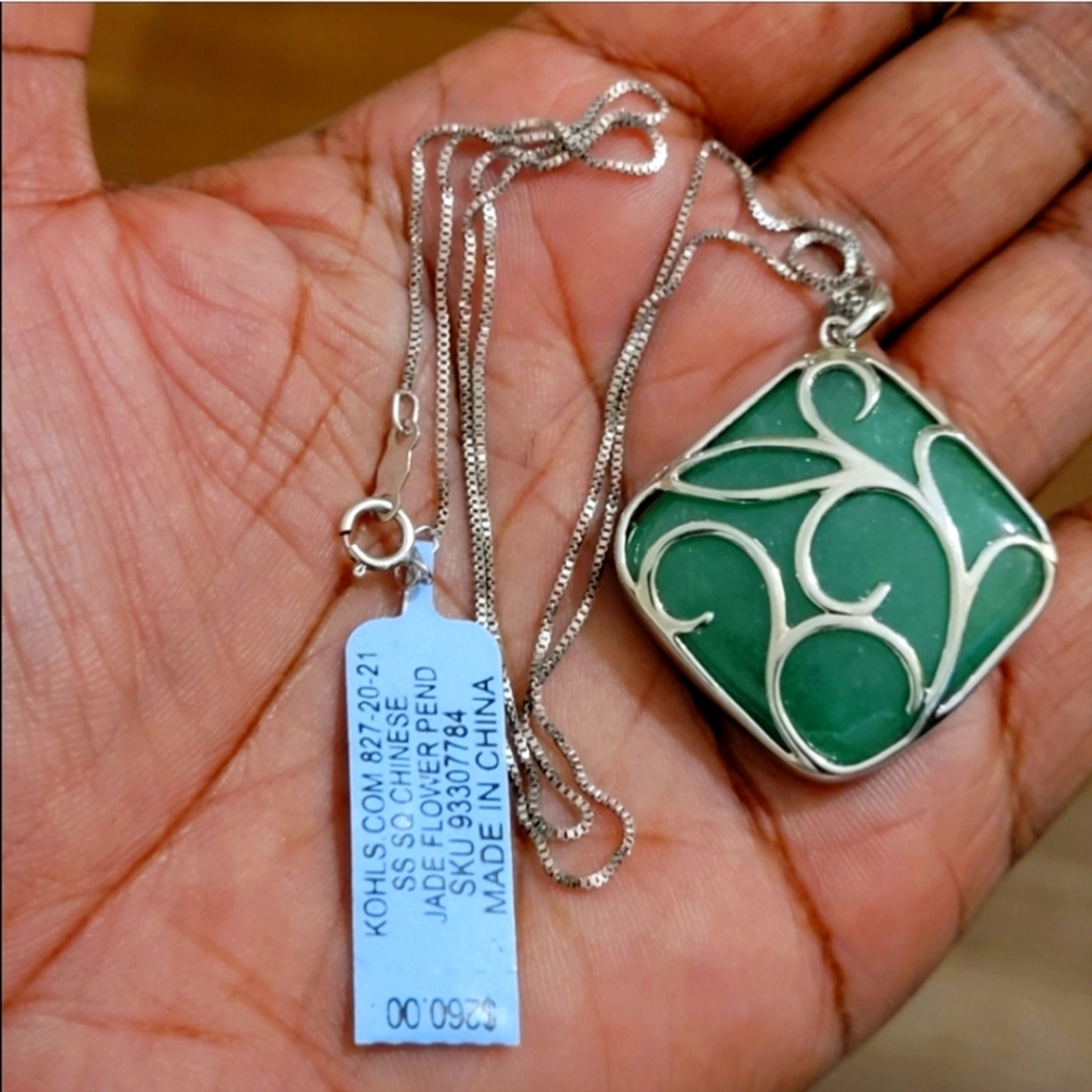 NWT Sterling Jade Pendant with Necklace SS 925